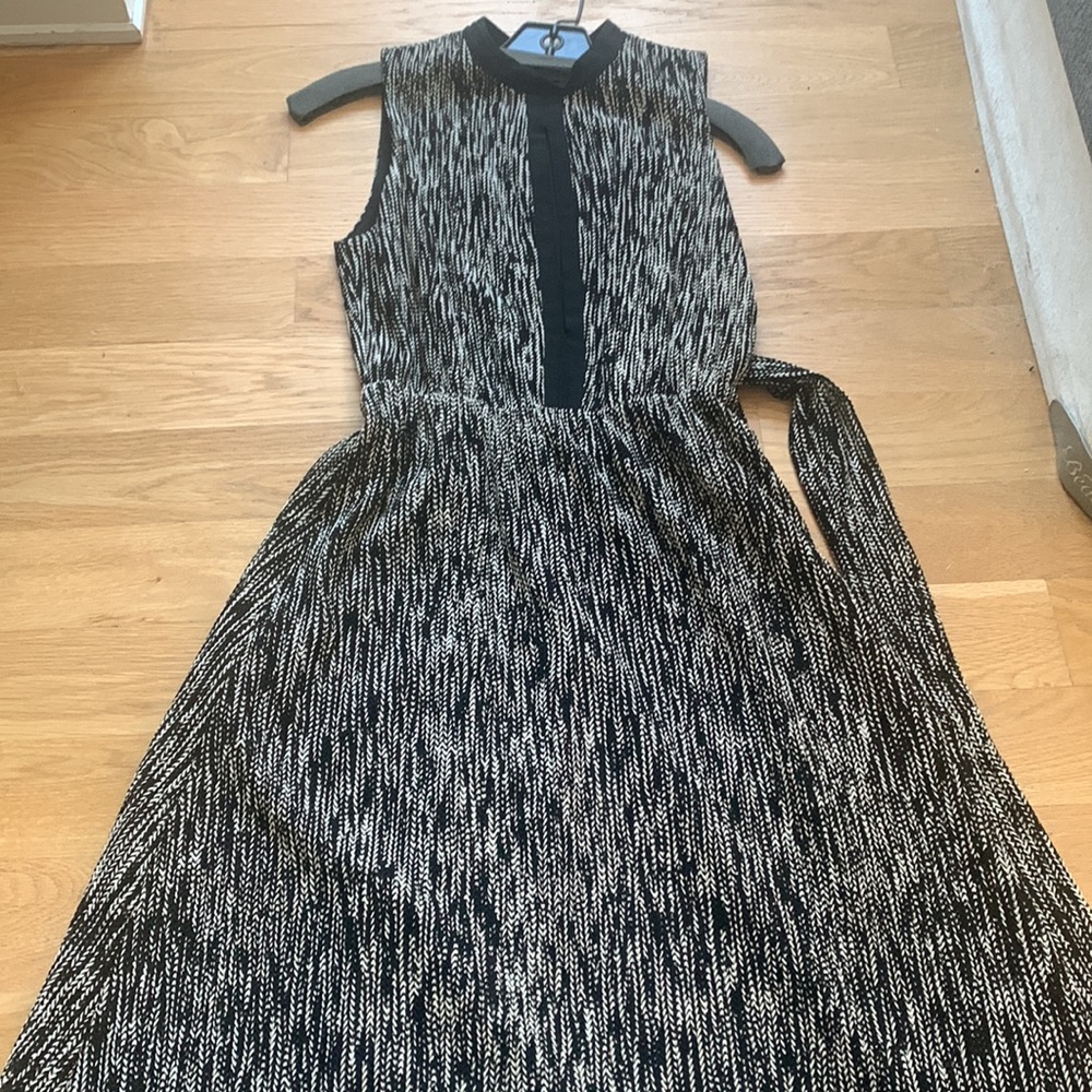Alice + Olivia - Braided Maxi Dress - Size 2 - 100% Silk Trim & 100% Poly shell